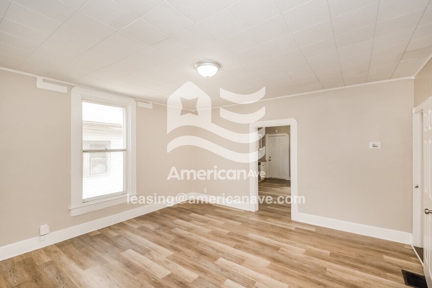 Building Photo - 1817 Delaware St