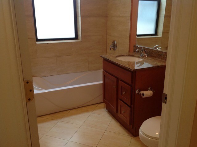 Building Photo - 6209 S University Ave