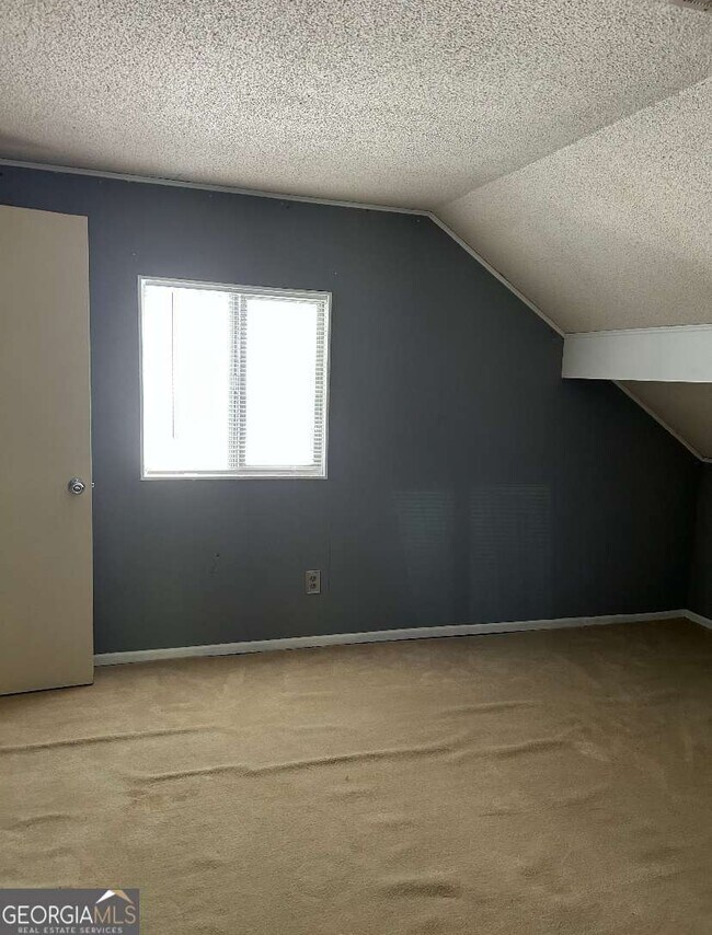 Building Photo - 522 Capri Dr