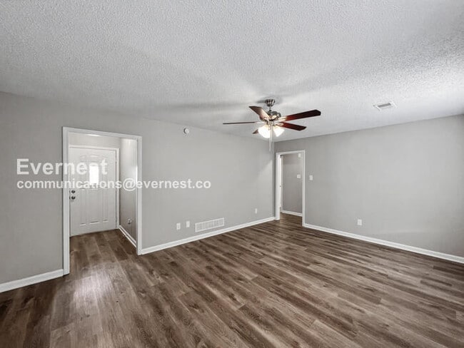 Building Photo - 6534 Valerie Dr