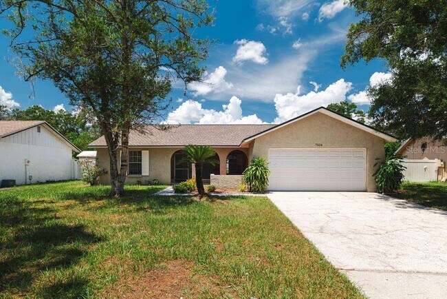 Building Photo - 7504 N Sanibel Cir