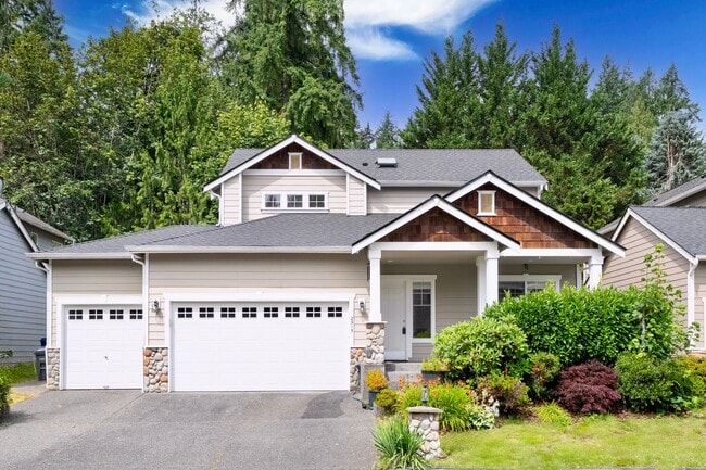 Building Photo - Timeless NW Craftsman in Sammamish | 4BR +...