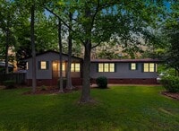 Building Photo - 120 Stepaside Ln