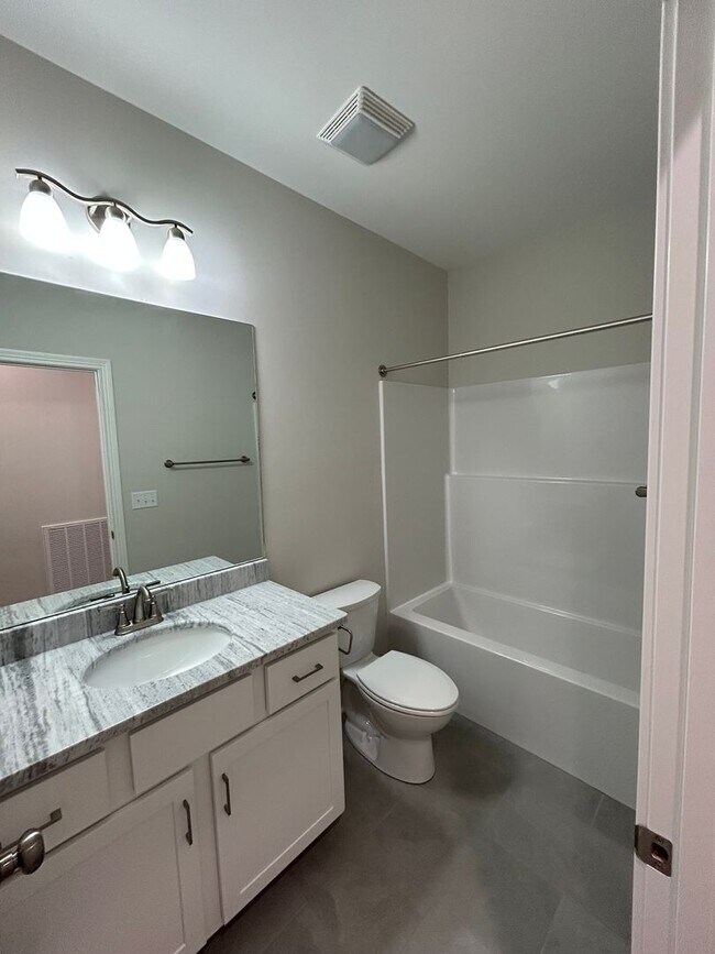 Building Photo - 5398 Peony Dr