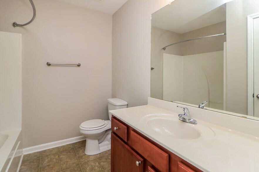 Building Photo - 5331 Apple Grove Rd NE