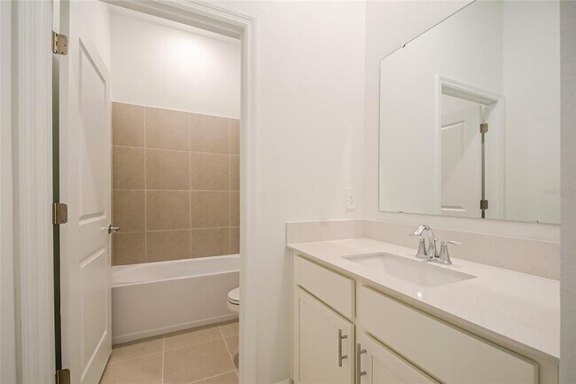 Building Photo - 4068 Eastminster Rd