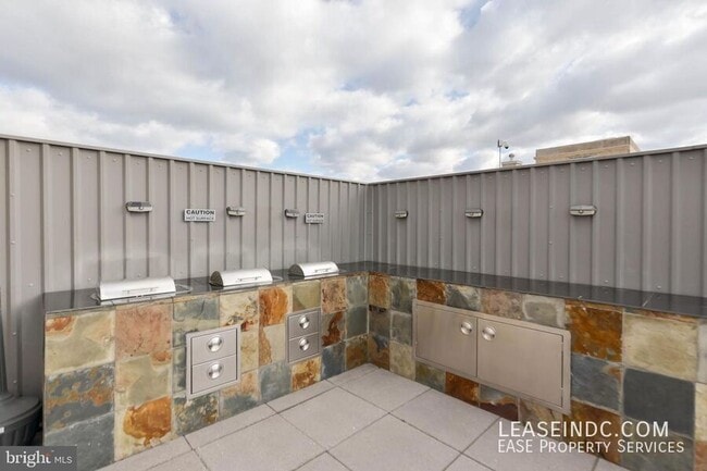 Building Photo - 1711 Massachusetts Ave NW