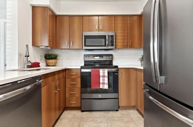 Building Photo - 1205 Crystal Way