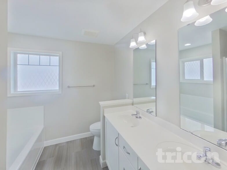 Building Photo - 14060 Ailesbury Ave