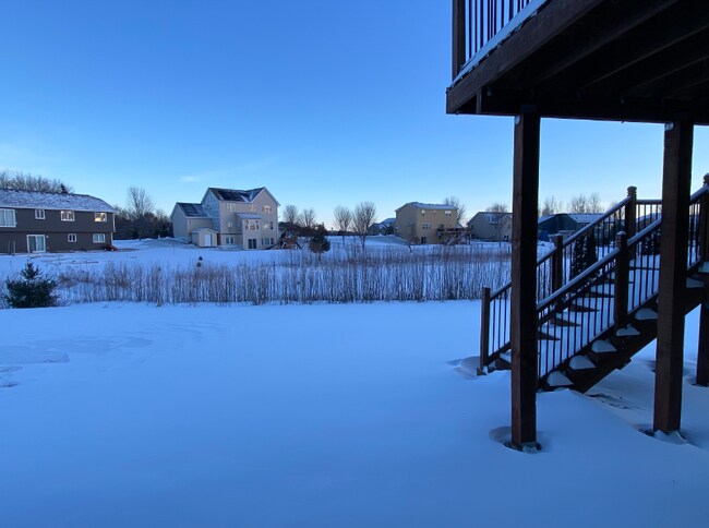 Building Photo - 906 Taft St S