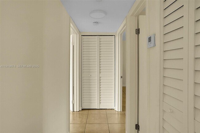 Building Photo - 8500 SW 133rd Avenue Rd