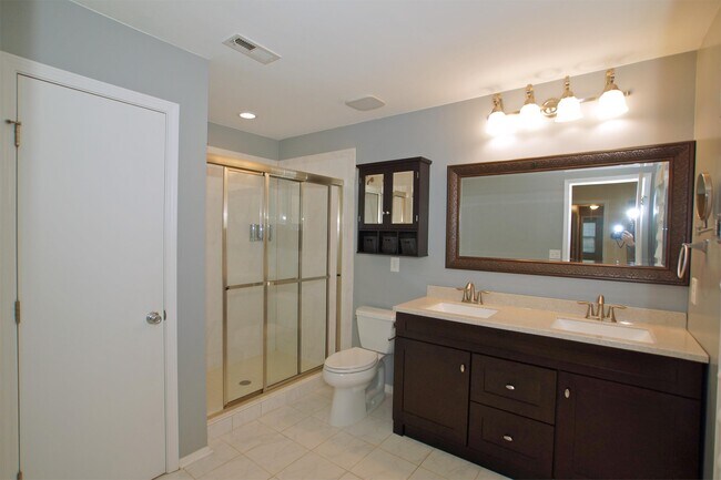 Building Photo - 1802 Whirlaway Ct