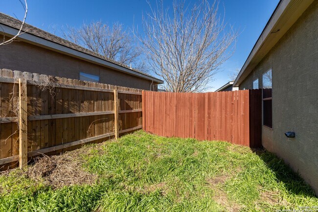 Building Photo - 7226 Golf Way
