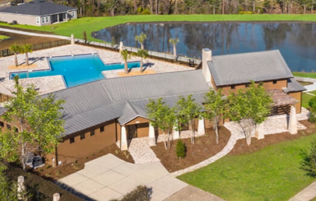 Building Photo - Spacious Two-Story Home with Hot Tub, Pool Table & Fenced Yard in Panther Creek