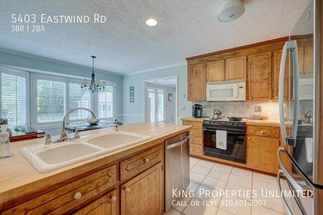 Building Photo - 5403 Eastwind Rd
