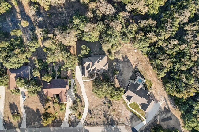 Building Photo - FALL INTO A NEW HOME WITH OUR MOVE-IN SPEC...
