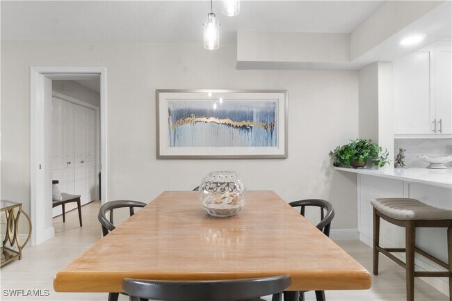 Building Photo - 10686 Gulf Shore Dr