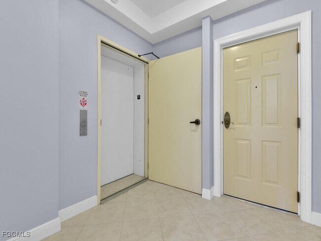 Building Photo - 2745 First St