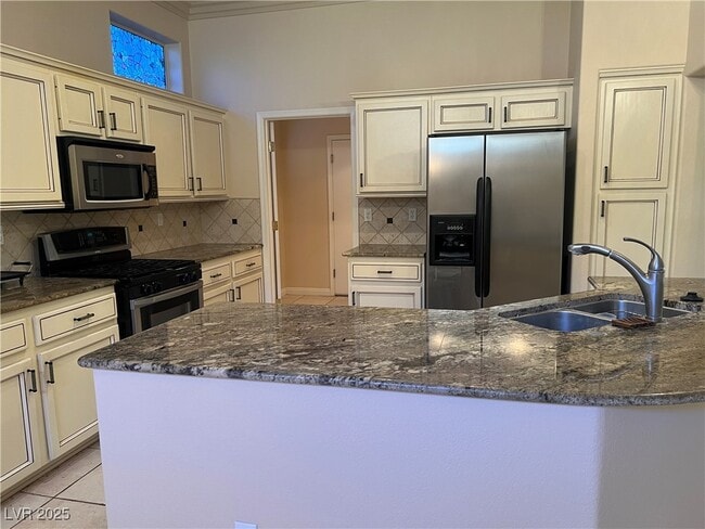 Building Photo - 10041 Woodhouse Dr