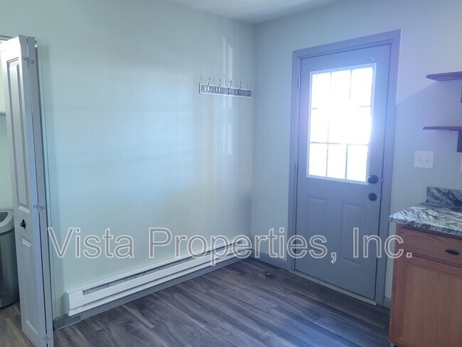 Building Photo - 127 Boston Ct