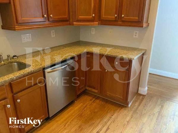 Building Photo - 124 Lakeland Ridge