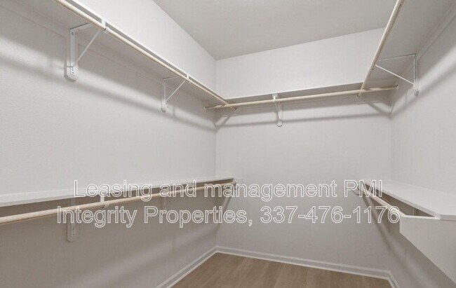 Building Photo - 101 Foster Grove Drive