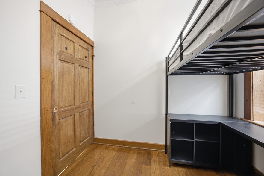 Building Photo - 823 McCallie Ave