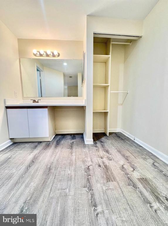 Building Photo - 4342 Pembrook Village Dr