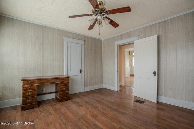 Building Photo - 2905 S 4th St