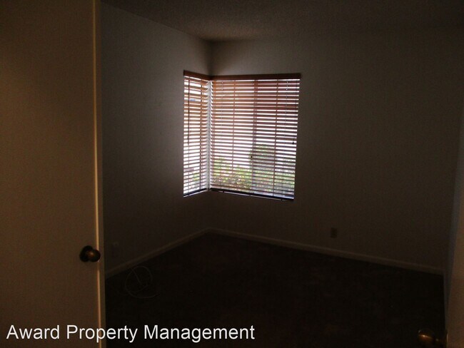 Building Photo - 4 br, 3 bath House - 1235 Manzana Way