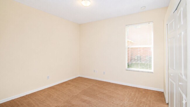 Building Photo - 1512 Lindzlu St