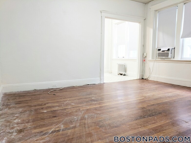 Building Photo - 1171 Boylston St