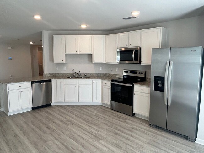 Building Photo - 6586 Atkins Rd