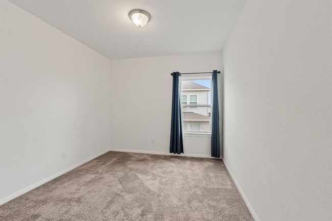 Building Photo - 6520 Verona Pl