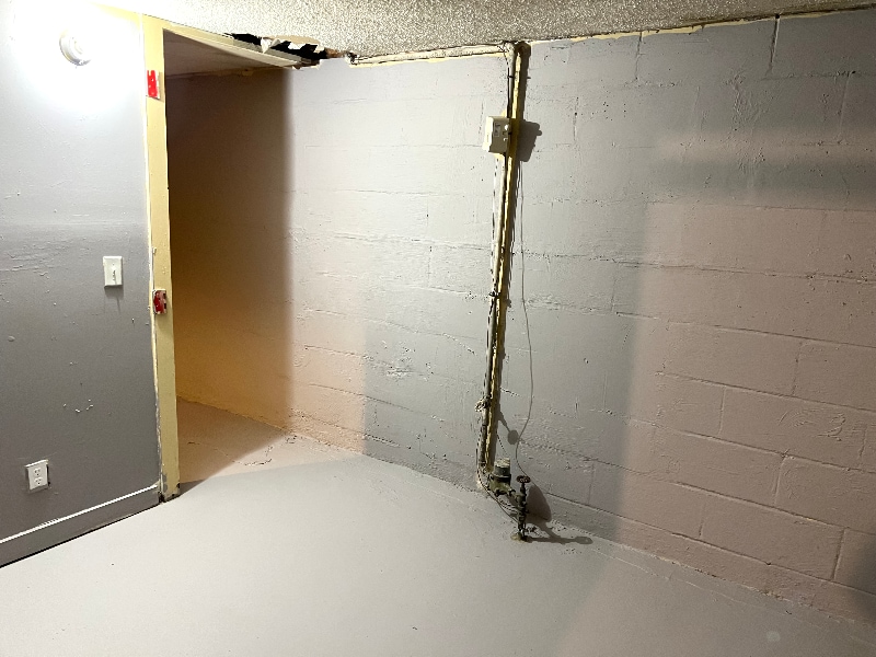 Building Photo - 2215 45th Ave NE