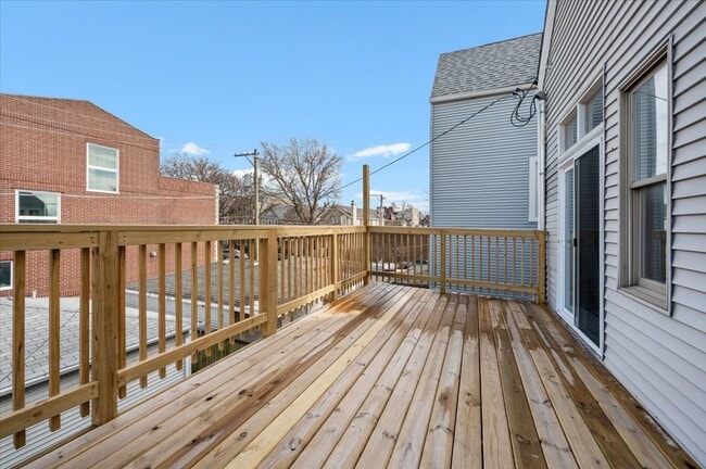 Building Photo - 2939 N Ashland Ave