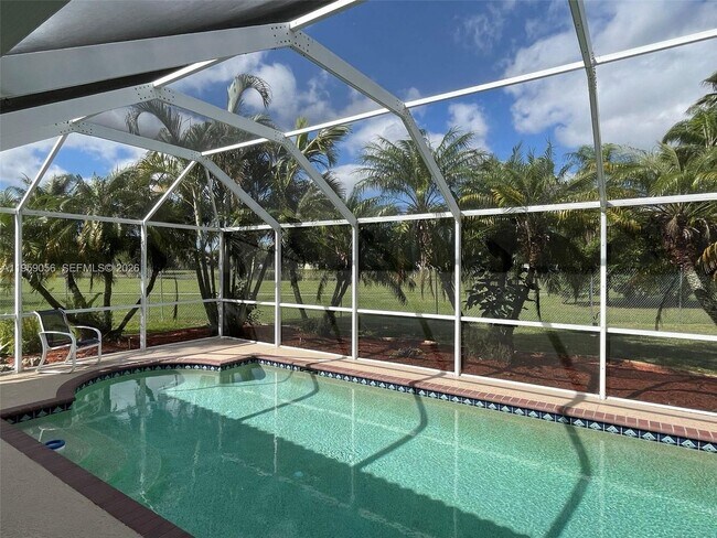 Building Photo - 2710 Augusta Dr