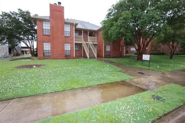 Primary Photo - 5610 Brookview Ct