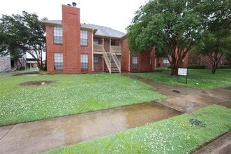 Building Photo - 5610 Brookview Ct