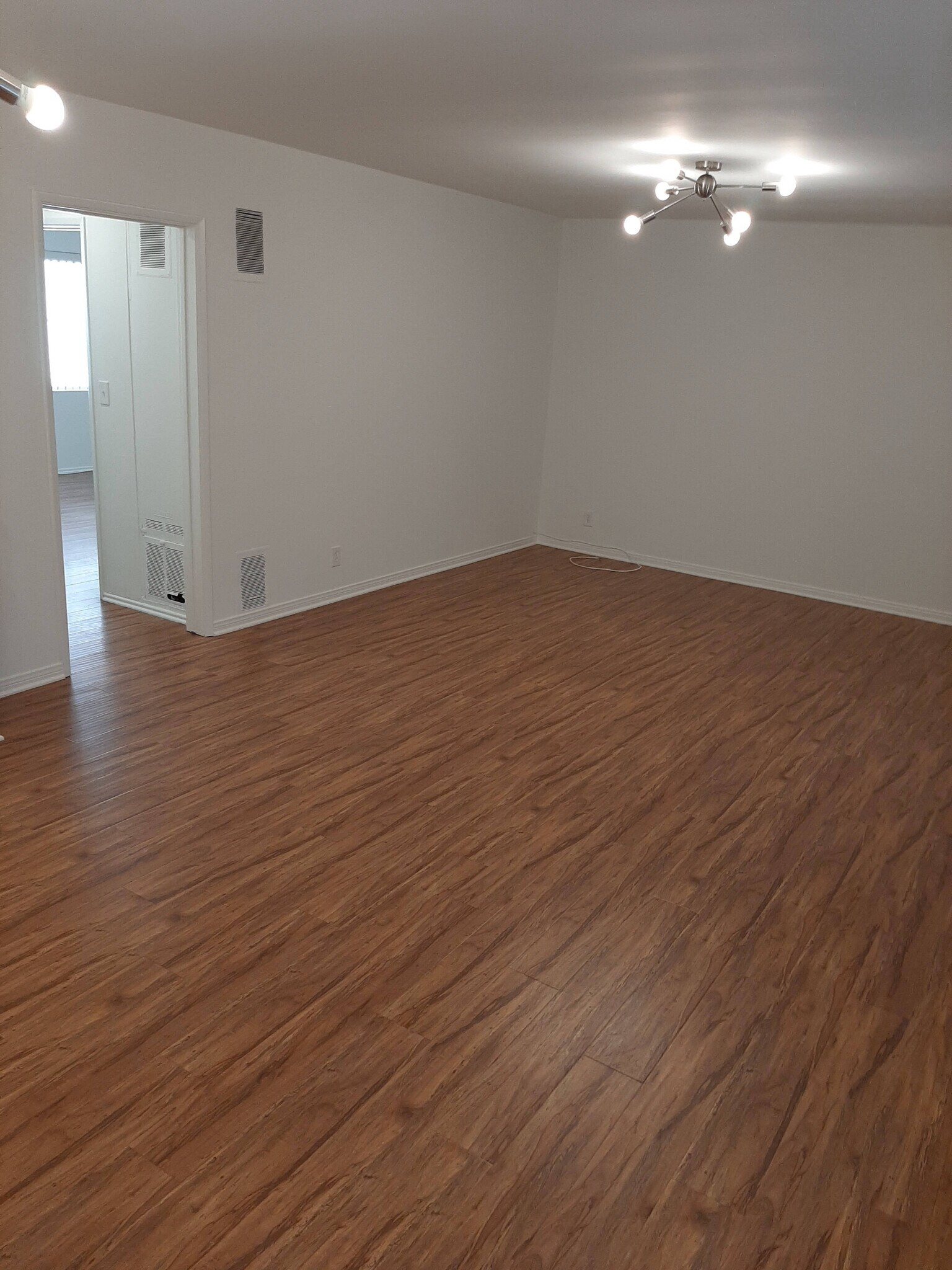 Building Photo - 14804 Dickens St