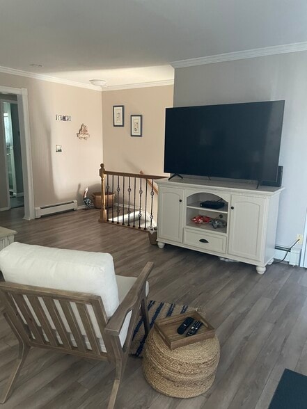 Building Photo - 103 2nd Ave