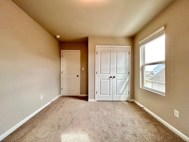 Building Photo - 202 Elm Br Trl