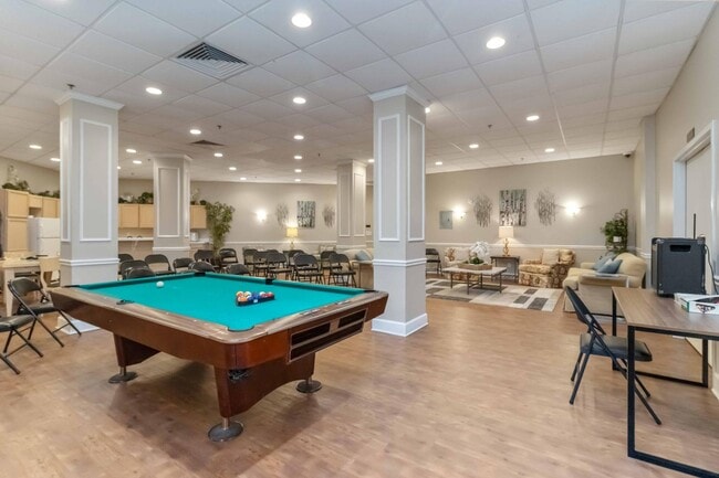 Building Photo - 1501 Clairmont Rd