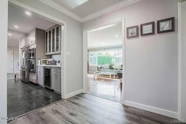 Building Photo - 6656 Columbus Ave