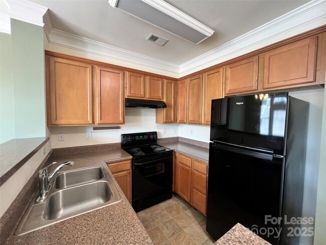 Building Photo - 202 Welton Way