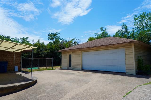 Building Photo - 821 N Hampton Rd