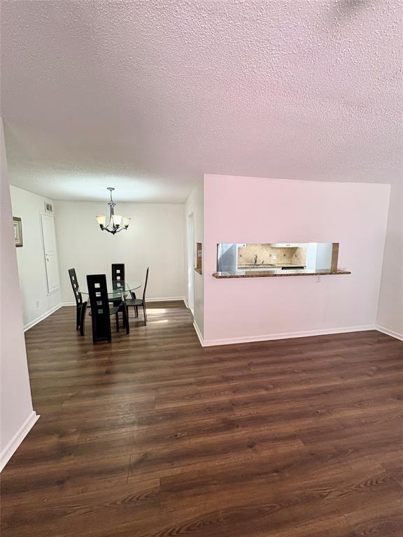 Building Photo - 2744 Briarhurst Dr