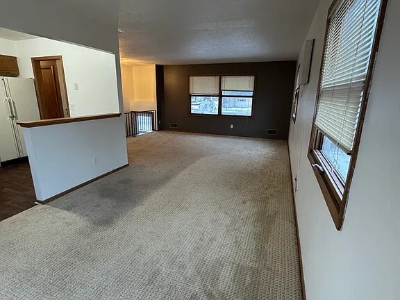 Building Photo - 1910 Valleyhigh Dr NW