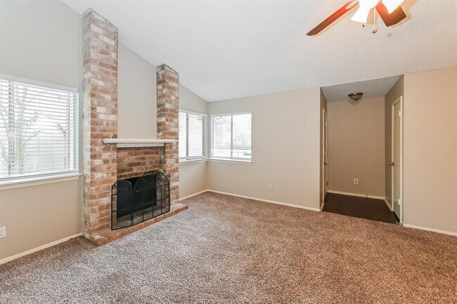 Building Photo - 6316 Porterway Dr