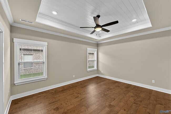 Building Photo - 114 Hudson River Dr